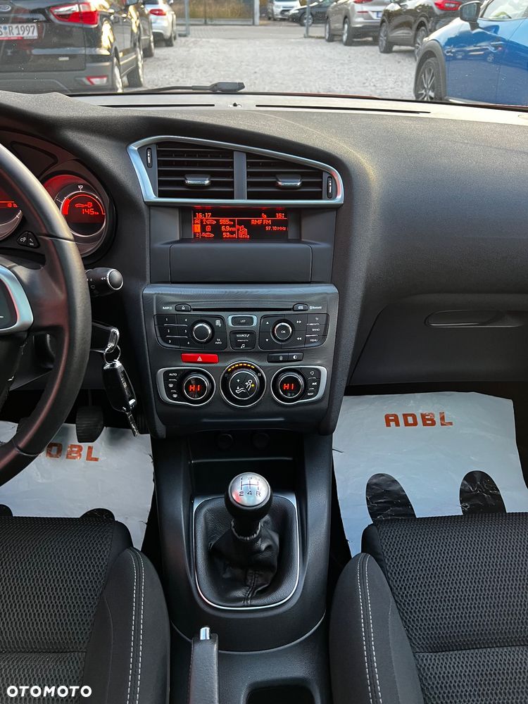 Citroën C4 VTi 120 Attraction - 24