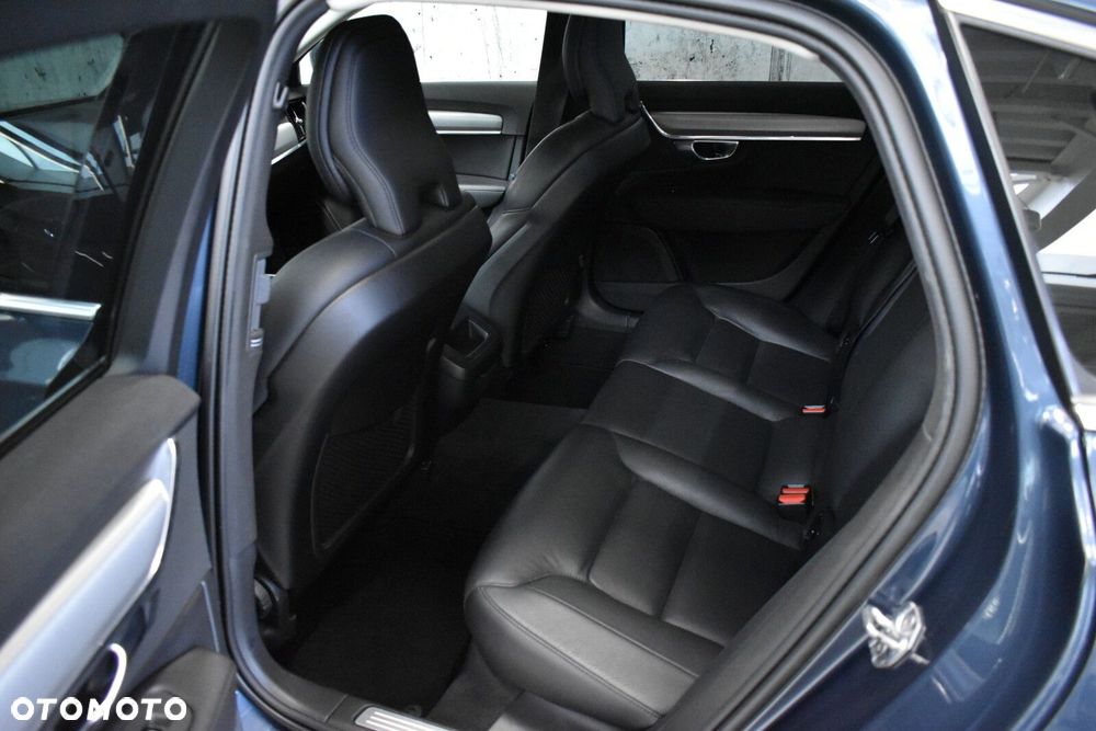Volvo S90 - 23