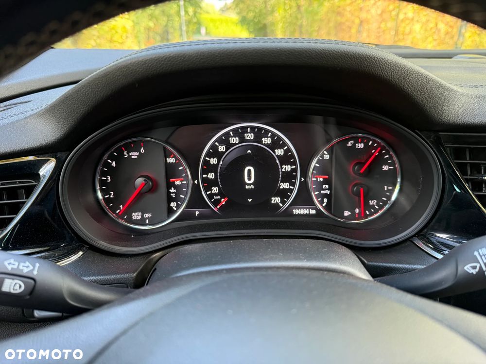Opel Insignia - 30