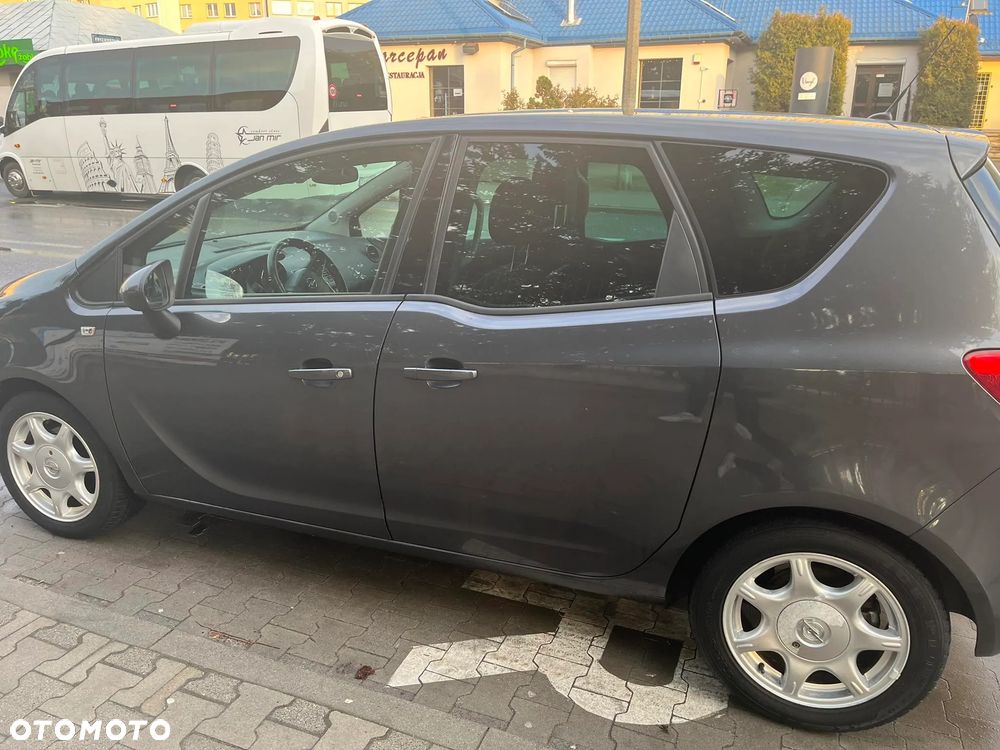 Opel Meriva 1.3 CDTI Essentia ecoFLEX - 9