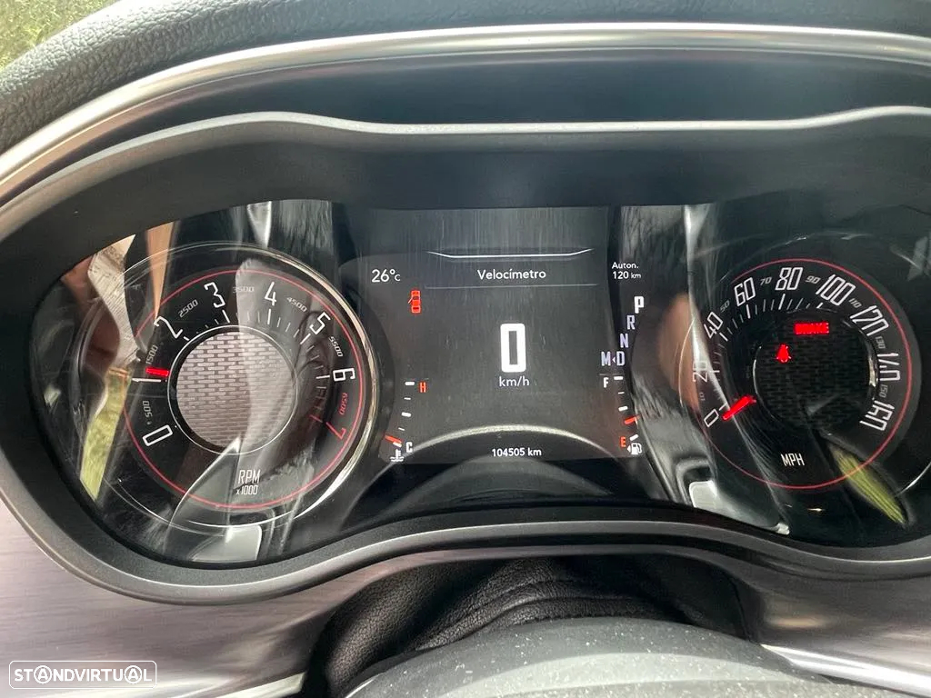 Dodge Challenger Auto SXT Plus - 15