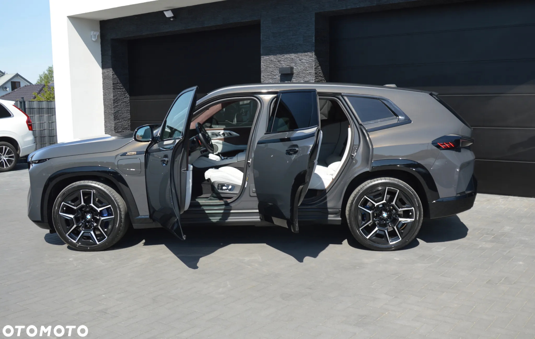 BMW XM PHEV sport - 13