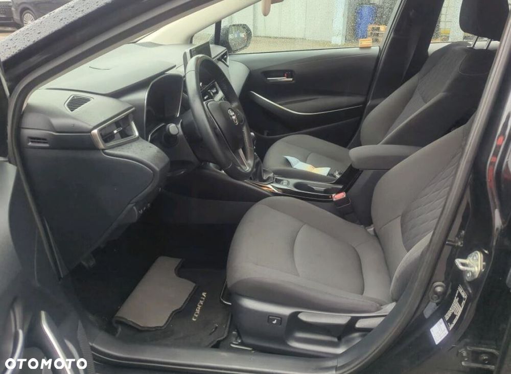 Toyota Corolla - 6