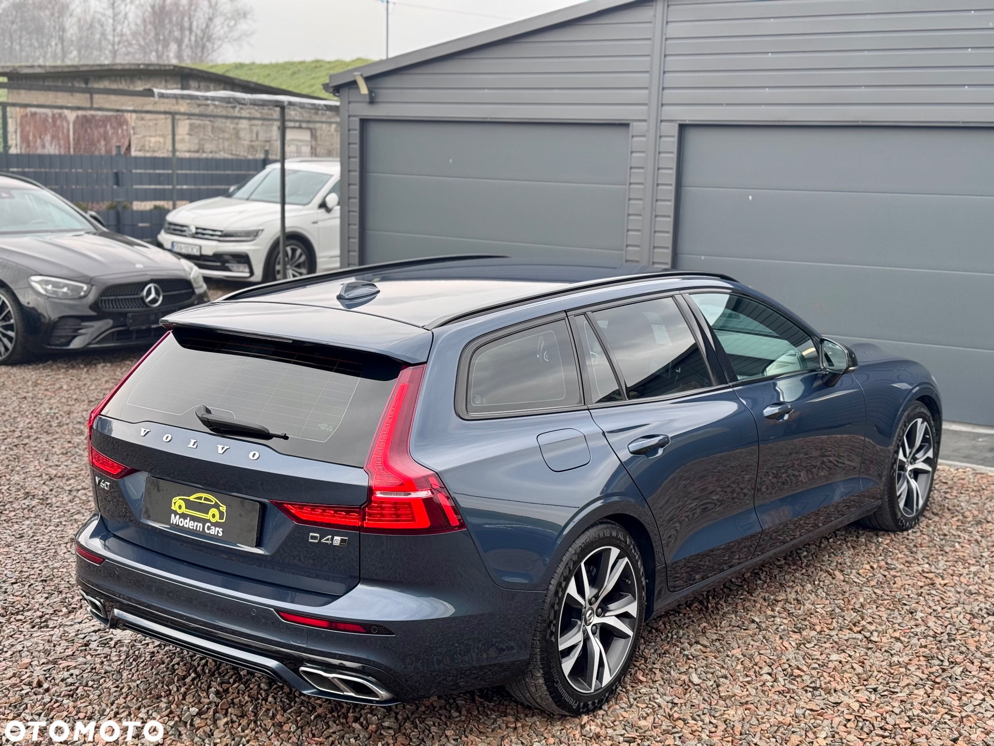 Volvo V60 D4 AWD R-Design - 9