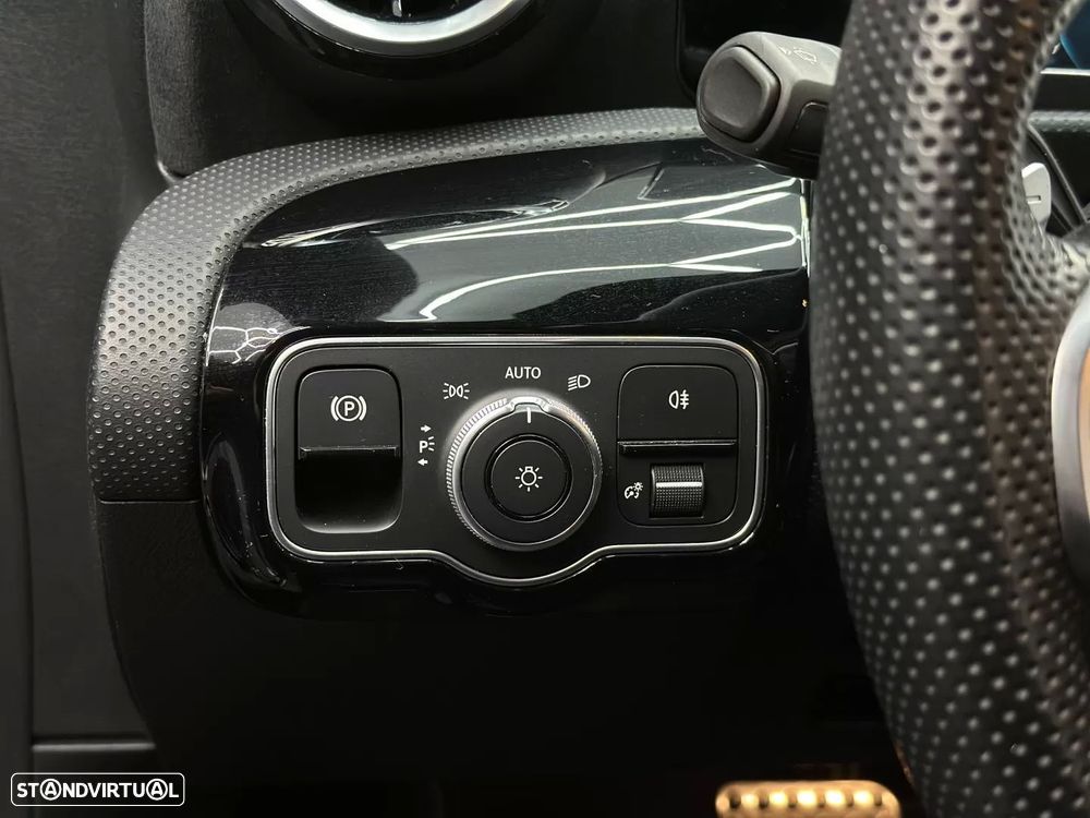 Mercedes-Benz CLA 250 e Shooting Brake AMG Line - 16