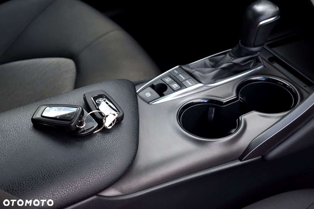 Toyota Camry 2.5 Hybrid Comfort CVT - 20