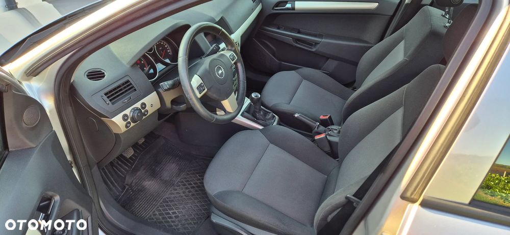 Opel Astra III 1.7 CDTI - 9