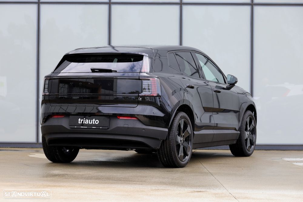 Volvo EX30 51 kWh Single Motor Black Edition - 44