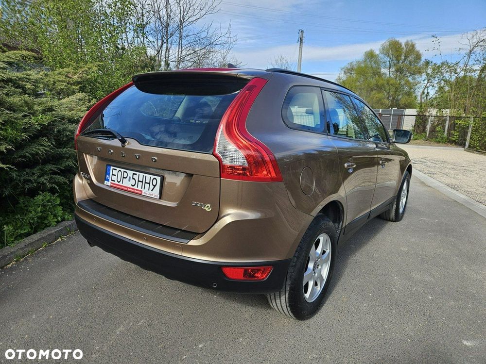 Volvo XC 60 D3 Momentum - 4