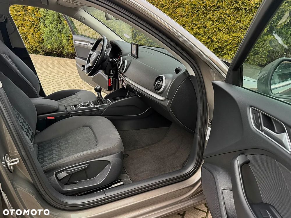 Audi A3 Sportback 1.4 TFSI Attraction - 17