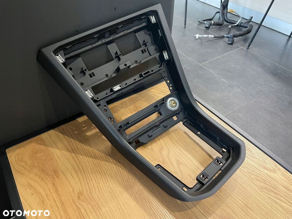 Panel Ramka Tunel VW Touran III 5 5T 2015- - 8