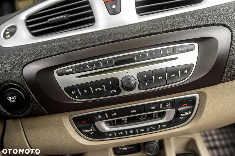 Renault Grand Scenic - 28