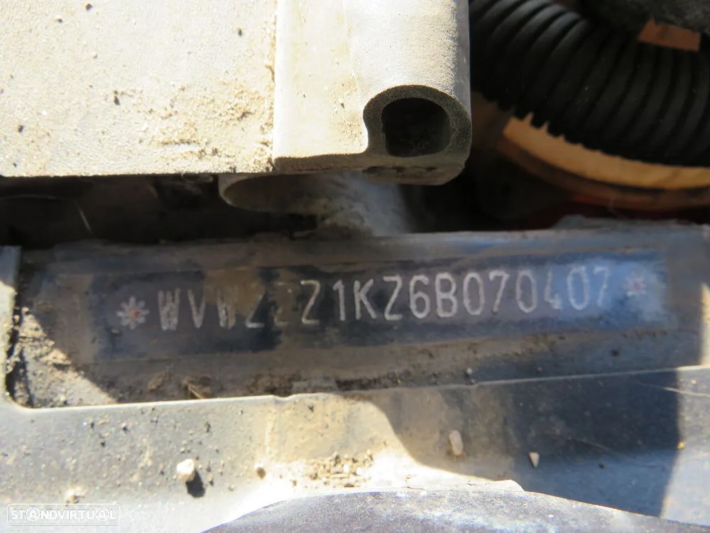 Volkswagen Golf V 1.9 120Cv  de 2005 - Peças Usadas (9491) - 10