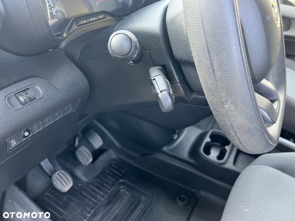 Toyota Proace City - 13