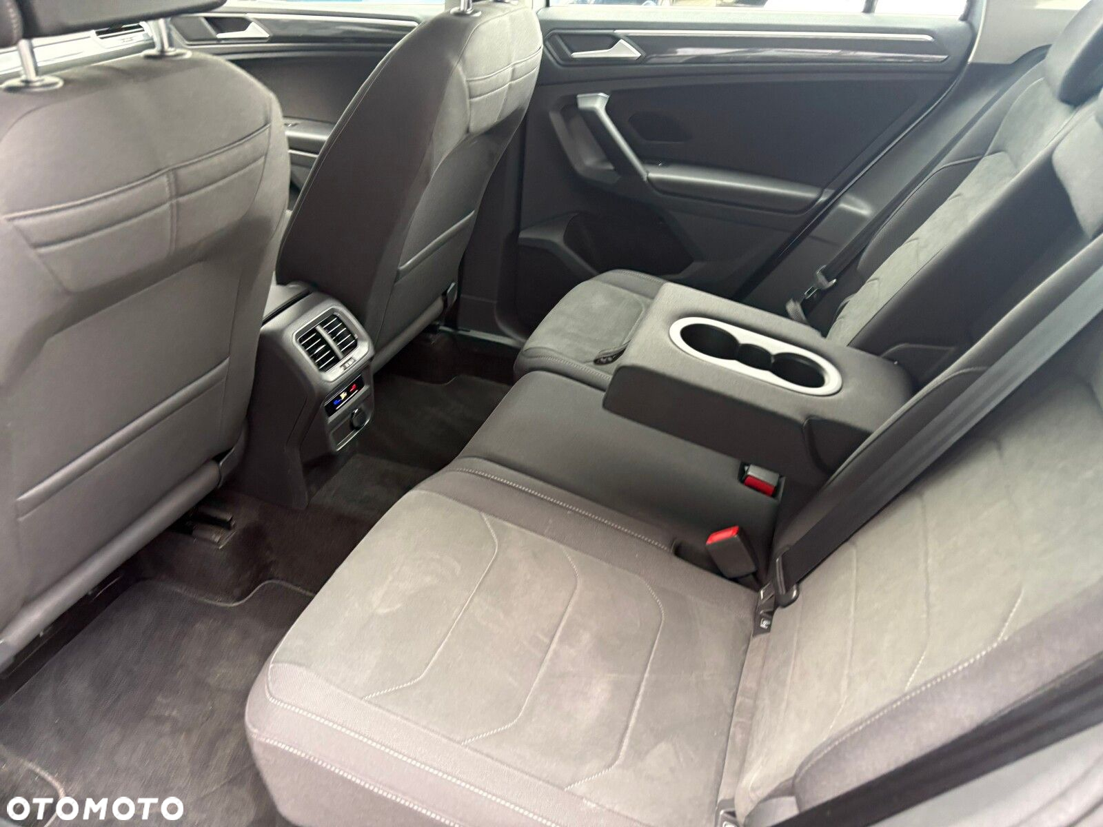 Volkswagen Tiguan 2.0 TDI SCR Elegance DSG - 15