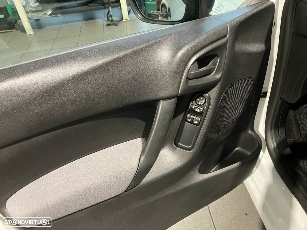 Citroën C3 1.0 PureTech Attraction - 15