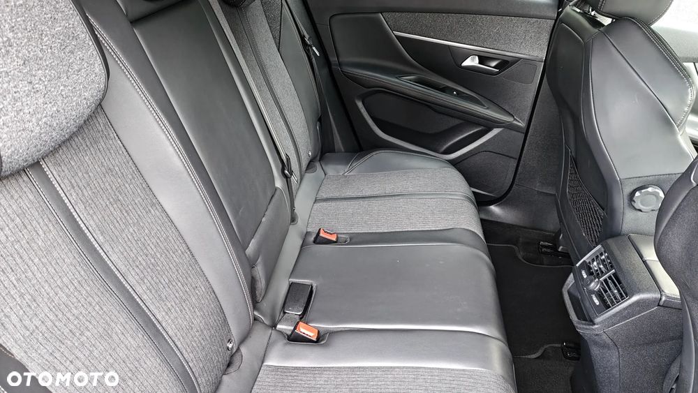 Peugeot 3008 - 8
