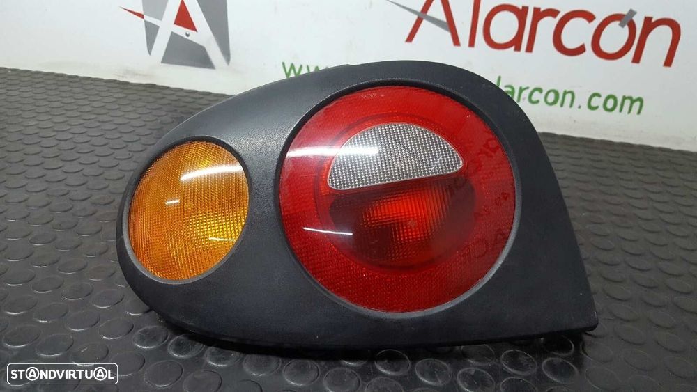 FAROLIM TRASEIRO ESQUERDO RENAULT MEGANE I COACH/COUPE (DA0) 1.6E ALIZE - 6