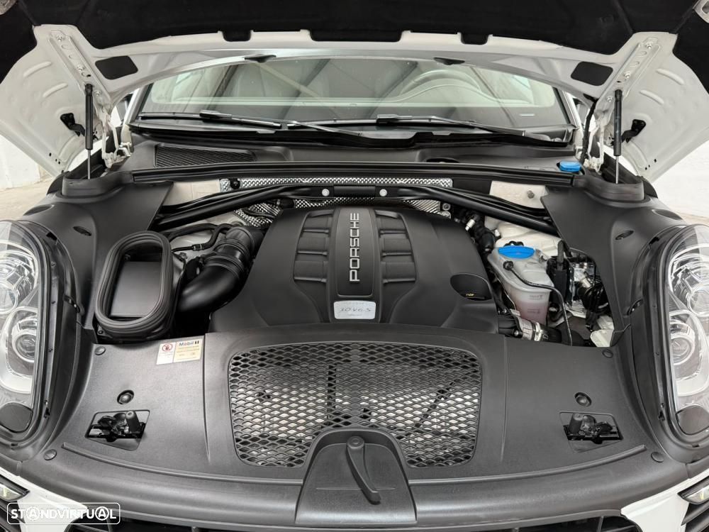 Porsche Macan S - 38