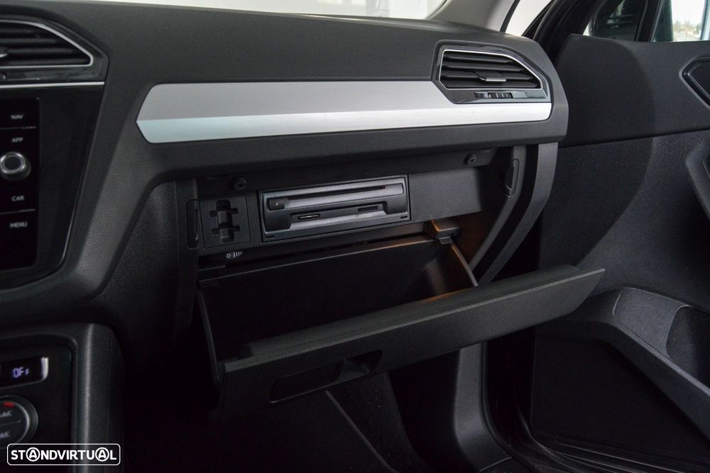VW Tiguan 1.6 TDI Confortline - 48