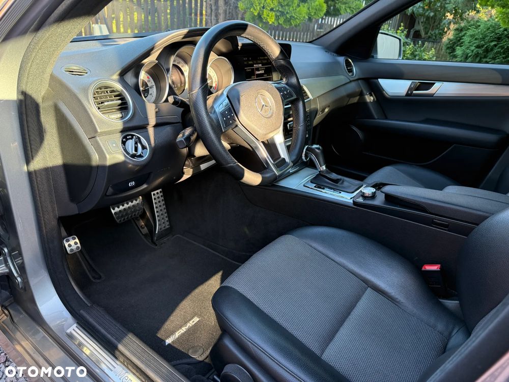 Mercedes-Benz Klasa C 200 (BlueEFFICIENCY) 7G-TRONIC Avantgarde - 19