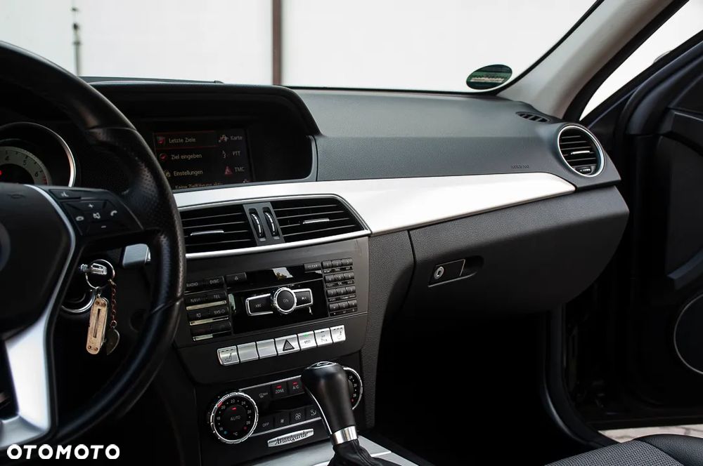 Mercedes-Benz Klasa C 200 Kompressor Automatik Avantgarde - 32