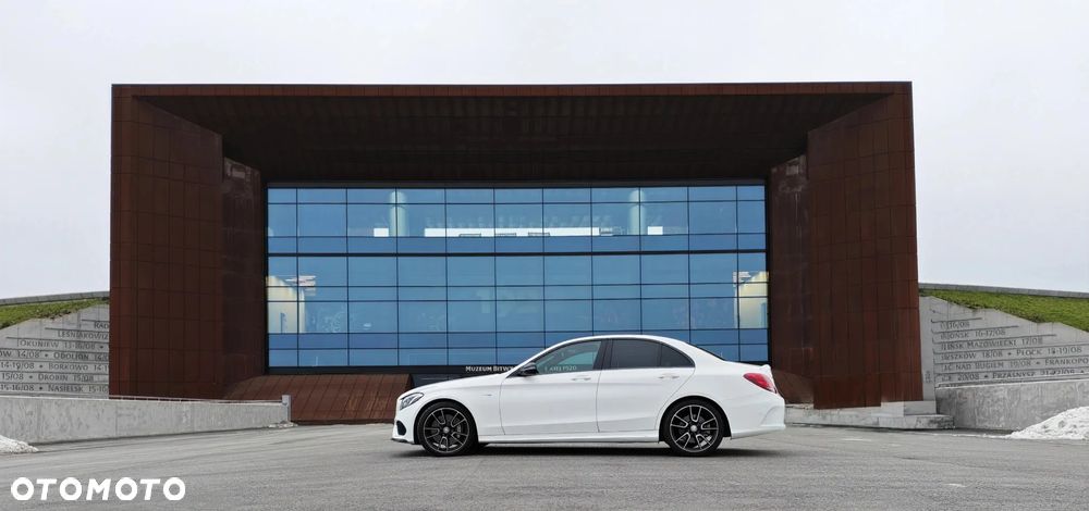 Mercedes-Benz Klasa C AMG 43 4-Matic - 1