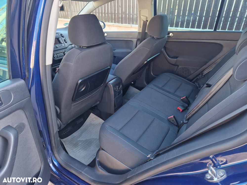 Volkswagen Golf 1.6 TDI DPF BlueMotion Technology Style - 6