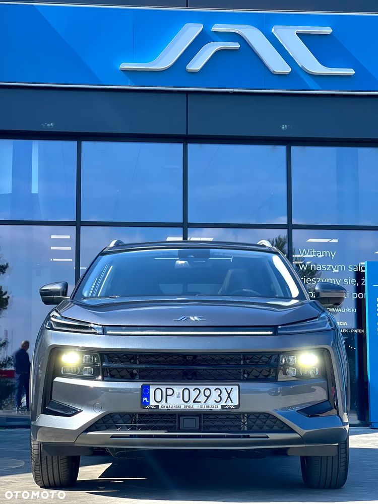 JAC JS6 - 9