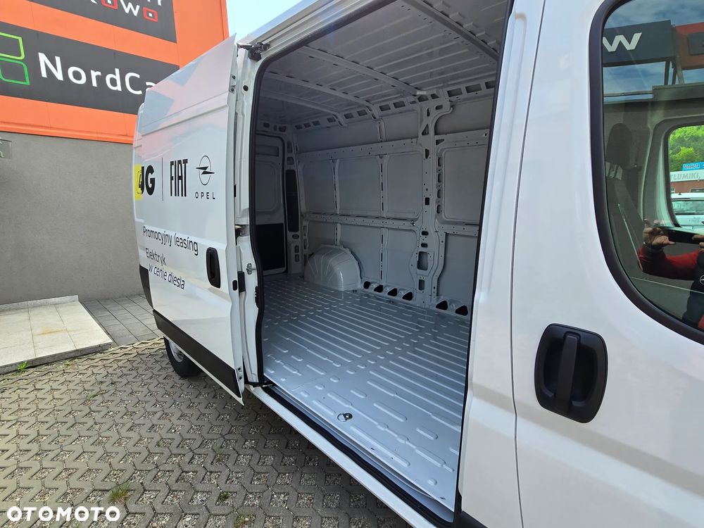 Opel Movano - 11