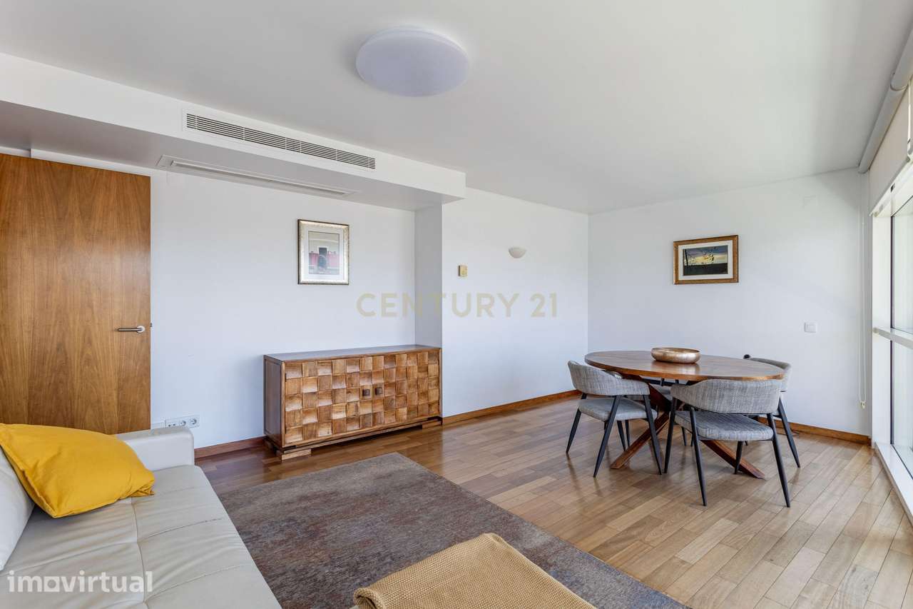 **FOTOS NOVAS** Apartamento T1 com Vista Panorâmica no Parque das Naçõ - Grande imagem: 3/31