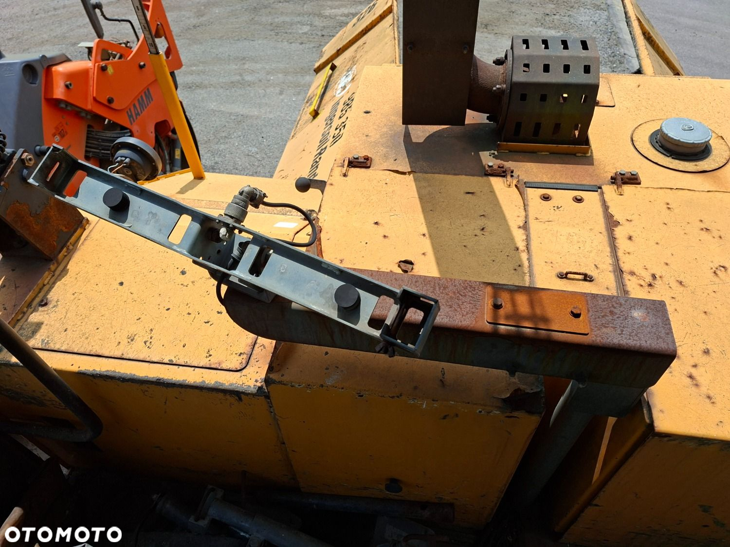 MIKANN Titan 326 - 16