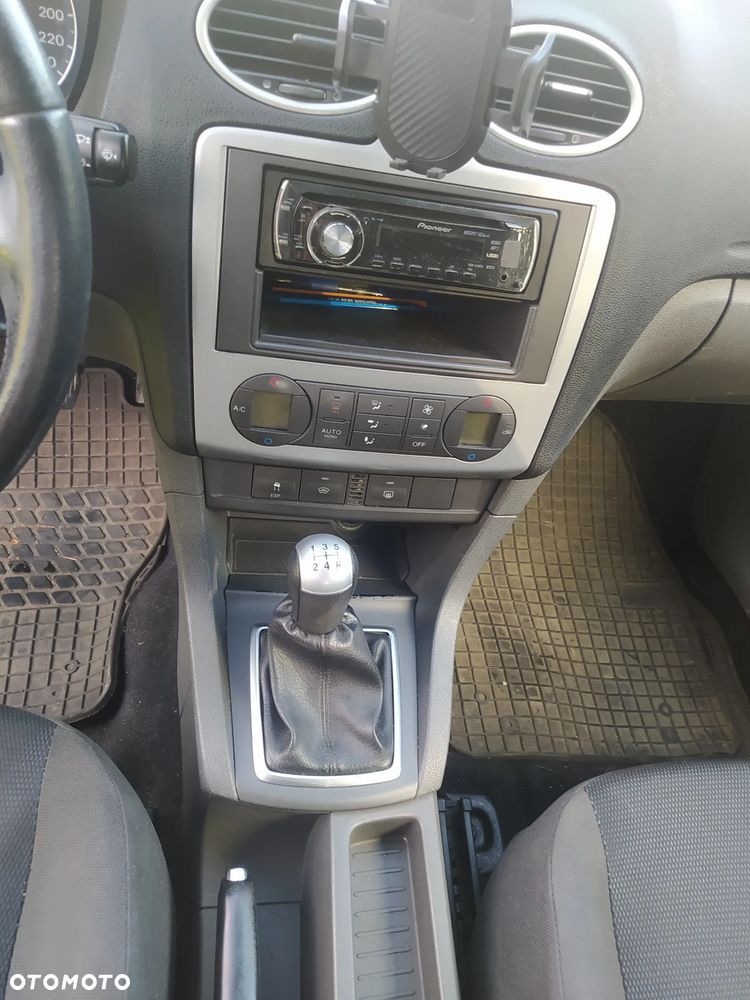 Ford Focus - 11