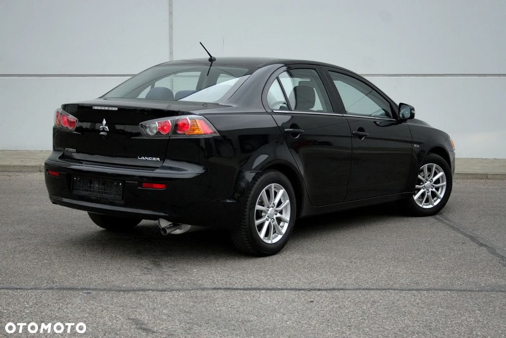 Mitsubishi Lancer - 8