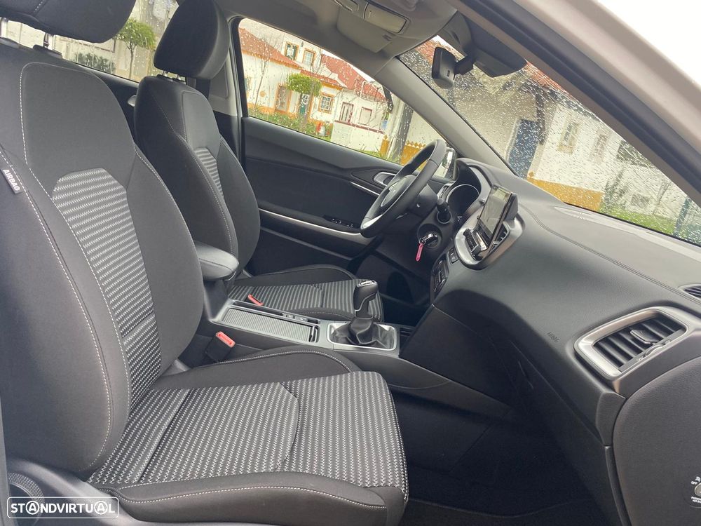Kia XCeed 1.0 T-GDI Dynamic - 8