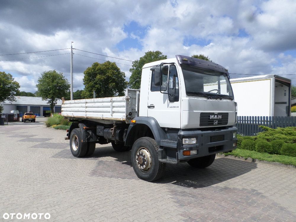 MAN LE280B 4X4 - 1