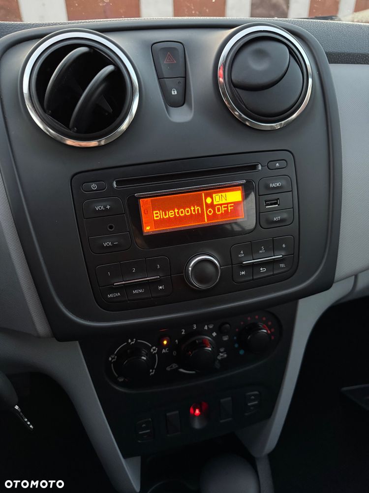 Dacia Sandero 1.2 16V Laureate - 13