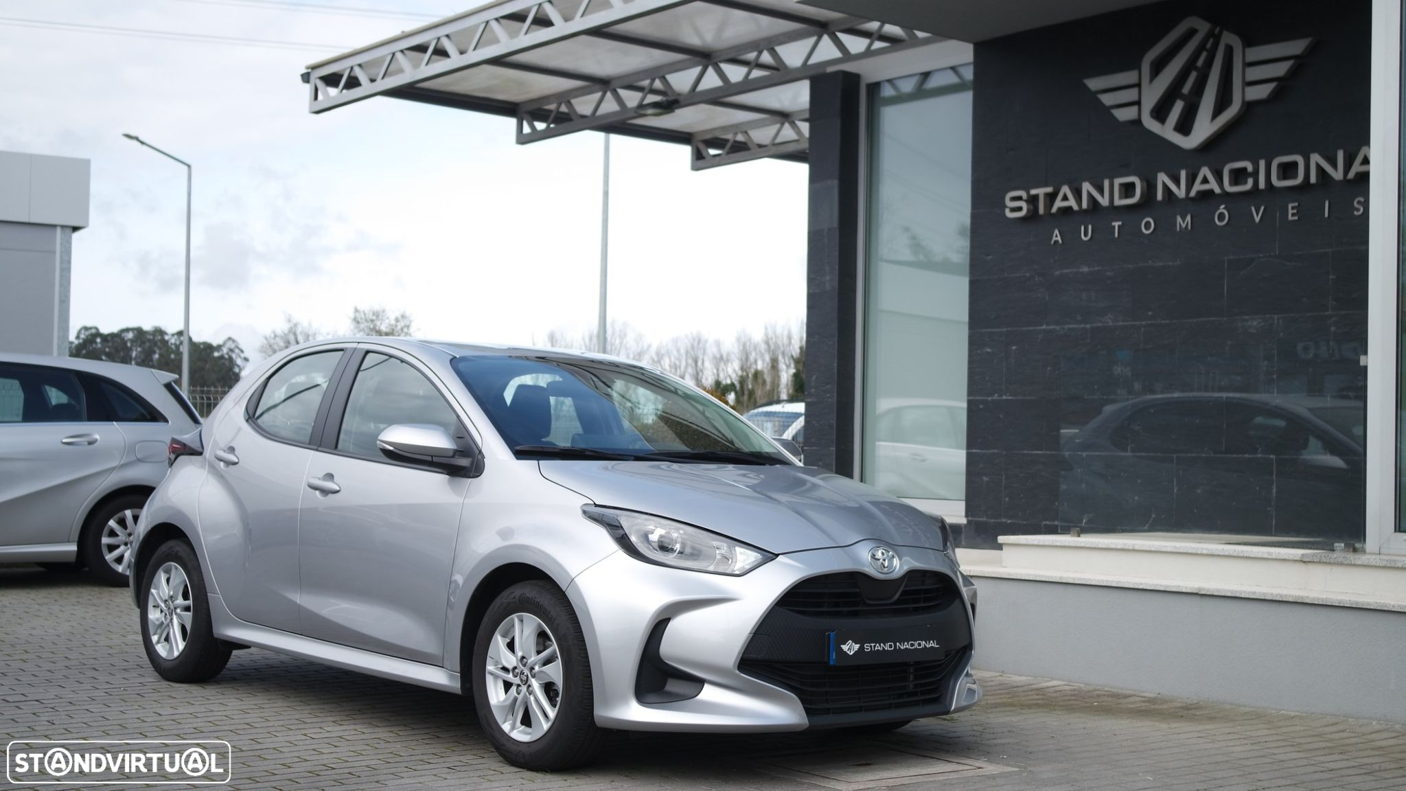 Toyota Yaris 1.0 VVT-i Comfort Plus - 4