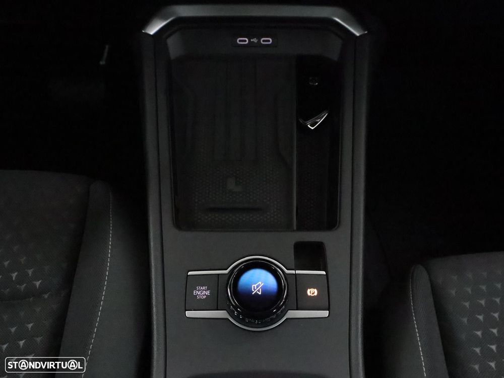 VW T-Roc 1.5 eTSI Trend DSG - 23