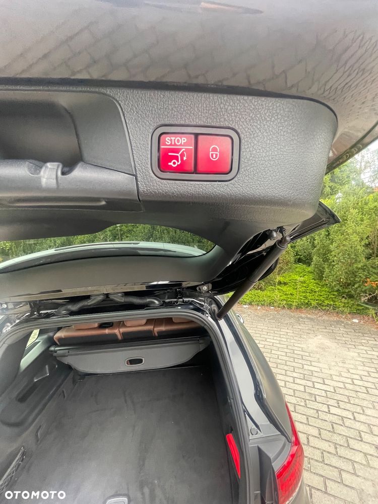 Mercedes-Benz GLB 200 d 8G-DCT Progressive - 10