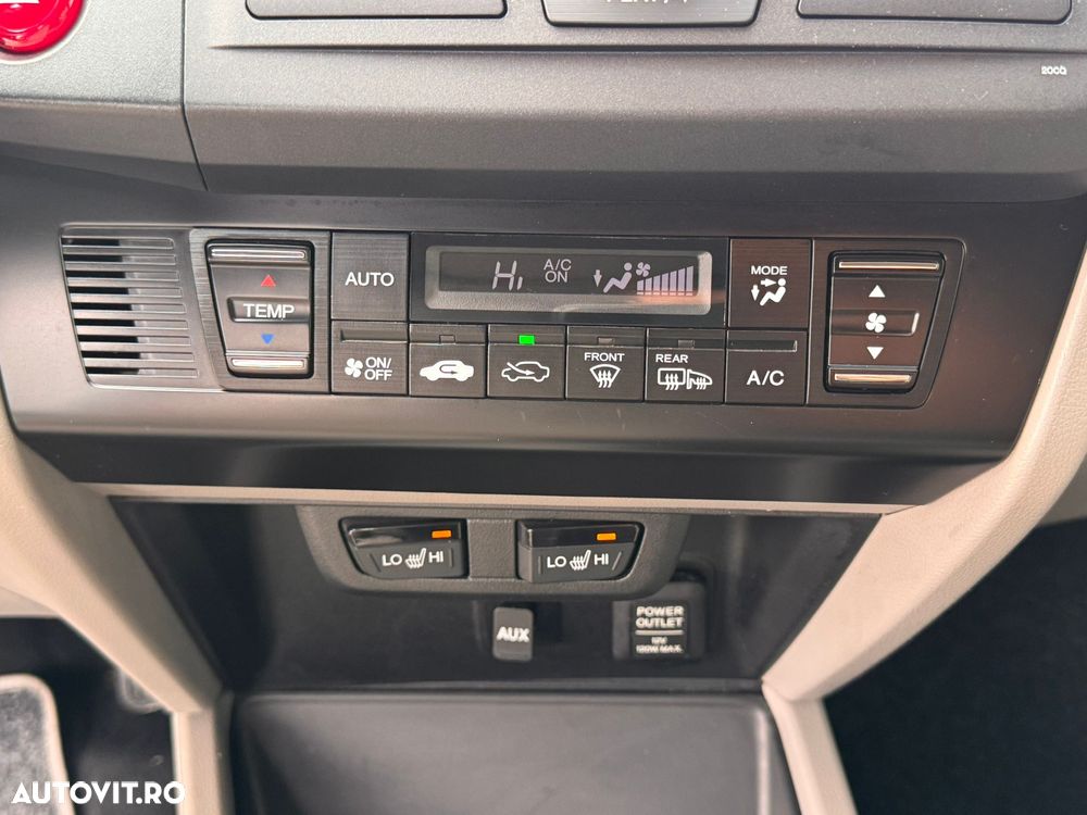 Honda Civic 1.8 ES - 18