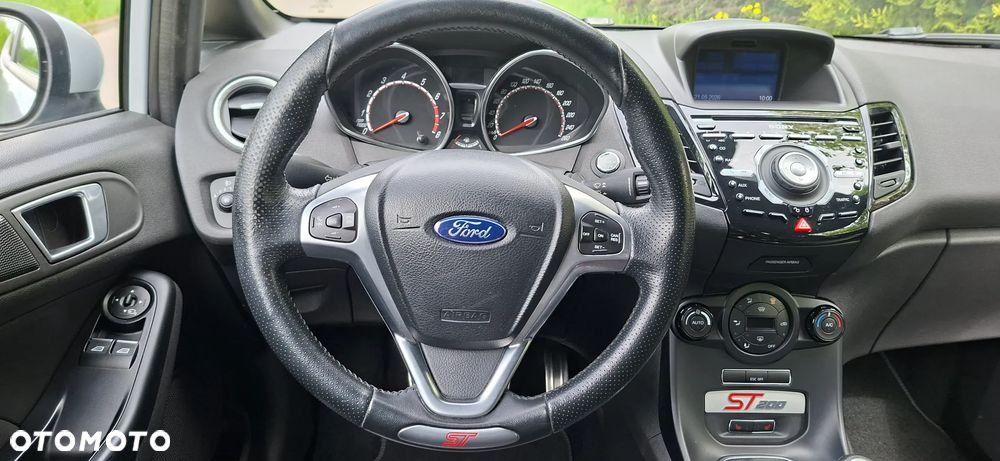 Ford Fiesta - 13