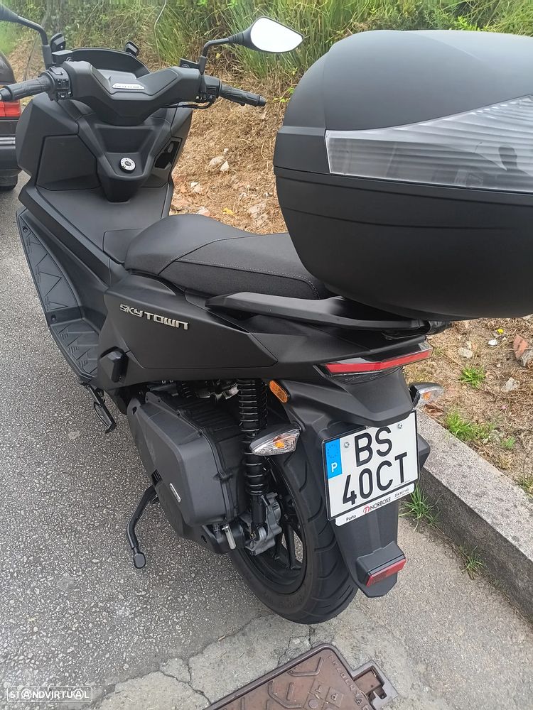 Kymco Skytown - 5