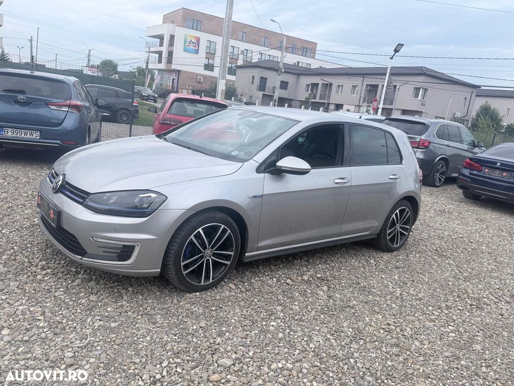 Volkswagen Golf Standard - 20