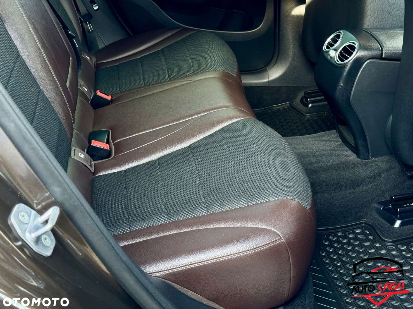 Mercedes-Benz GLC - 39