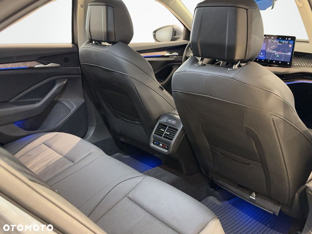 Skoda Superb 2.0 TDI SCR L&K DSG - 20