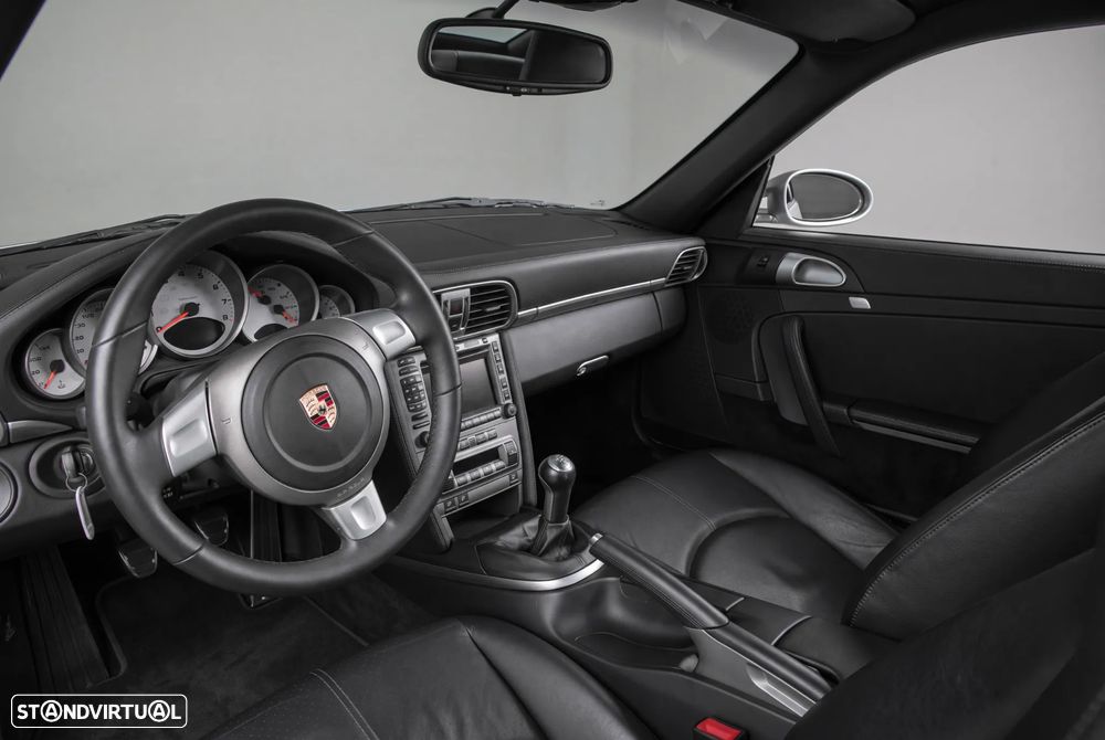 Porsche 911 (997) Carrera 4 S - 9