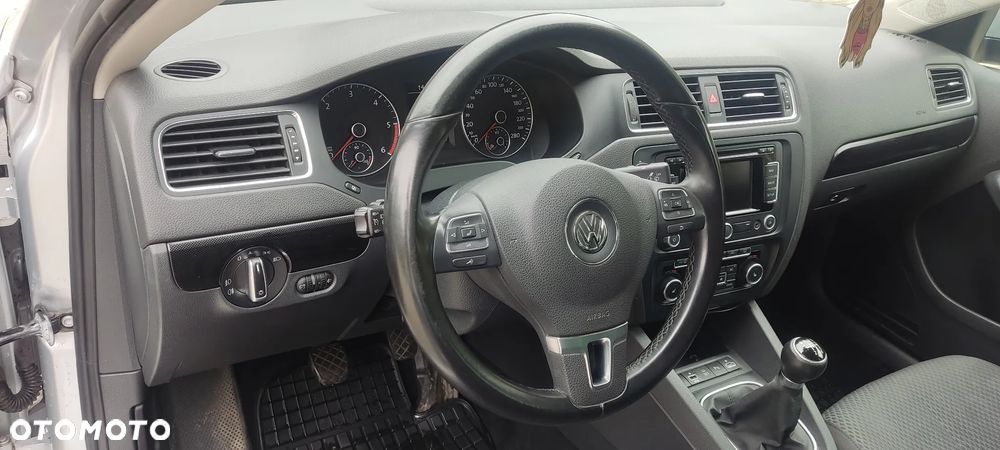 Volkswagen Jetta 2.0 TDI DPF Comfortline - 15
