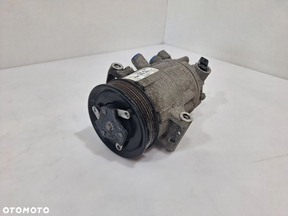 VW CADDY III VW PASSAT B7 SEAT SKODA SPRĘŻARKA KLIMATYZACJI 5Q0820803J - 1