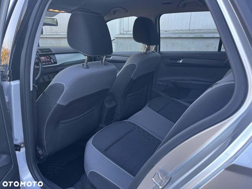 Skoda Fabia 1.0 TSI Ambition - 32